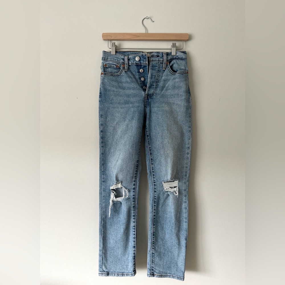 Wedgie Straight Levi’s